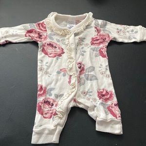 Modern Moments by Gerber organic girls sleeper